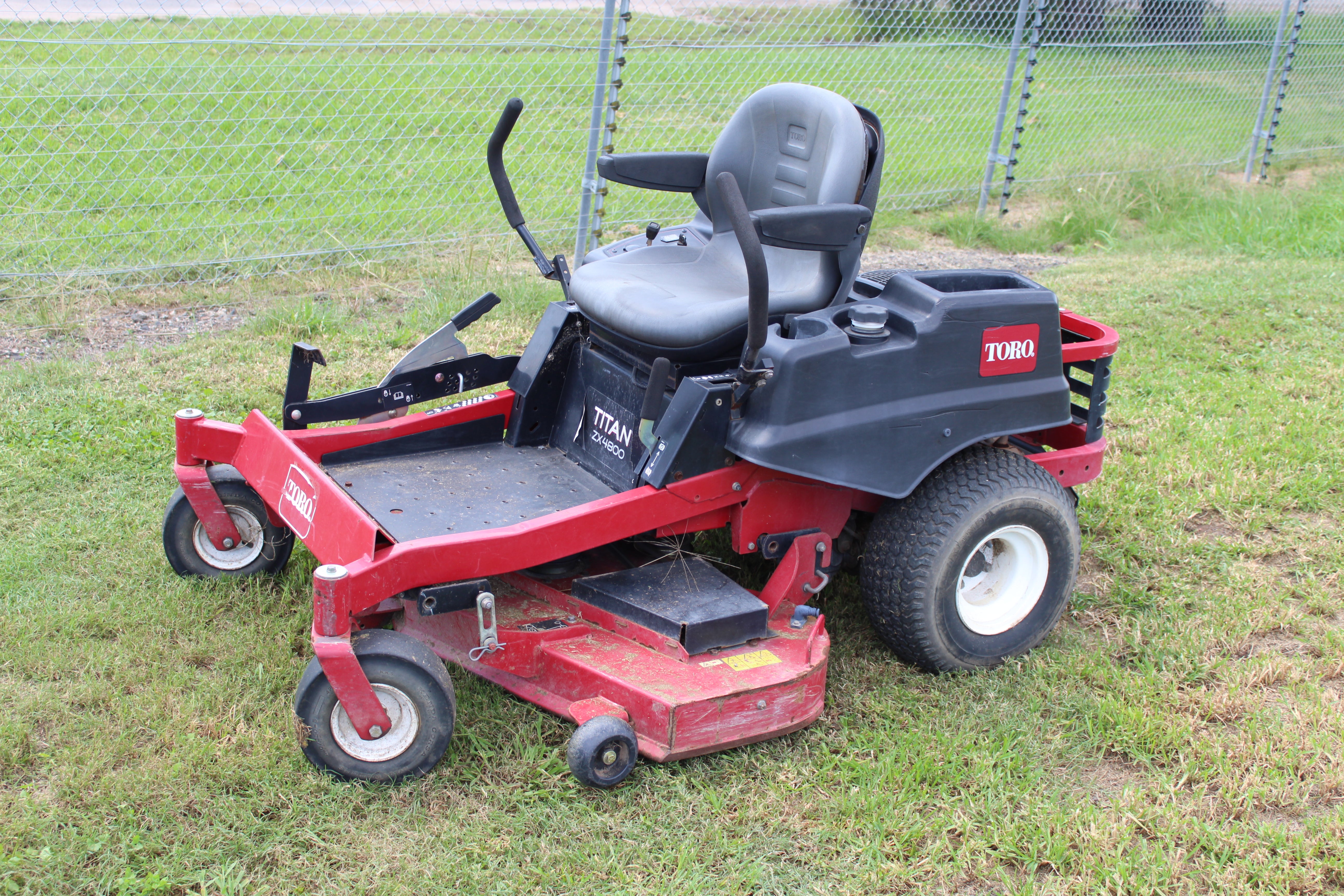 TORO ZERO TURN MOWER ZX4800 | Windsor Farm Equipment