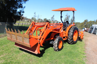 51HP TRACTOR KUBOTA MX5100 ROPS FEL 4-IN-1 BUCKET