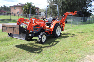 TRACTOR & BACKHOE PACKAGE KIOTI CK35