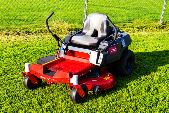 $1500 DISCOUNT on TORO 42” (106.7 cm) TIMECUTTER® SS 4225