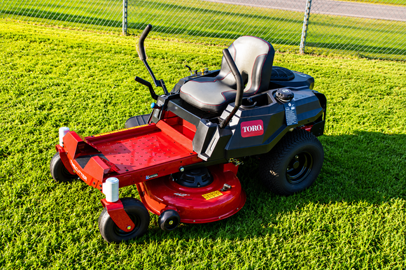 $1500 DISCOUNT on TORO 42” (106.7 cm) TIMECUTTER® SS 4225